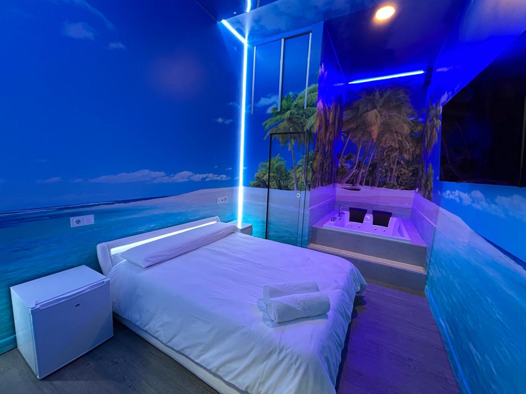 Habitacion Con Jacuzzi Y Bano Privado Madrid Buitenkant foto